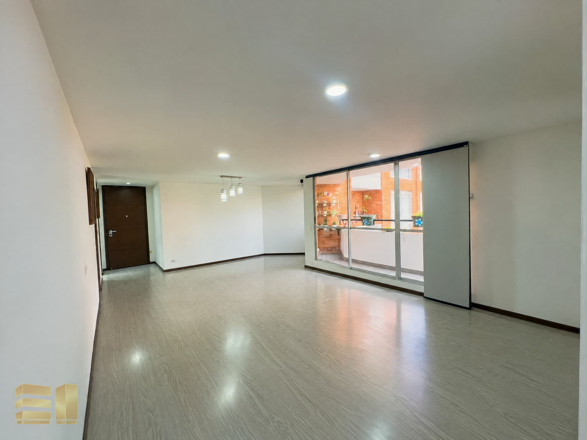 Apartamento en venta, Bogotá, Chicó Norte III — imagen 1, sin amoblar (generado con IA)