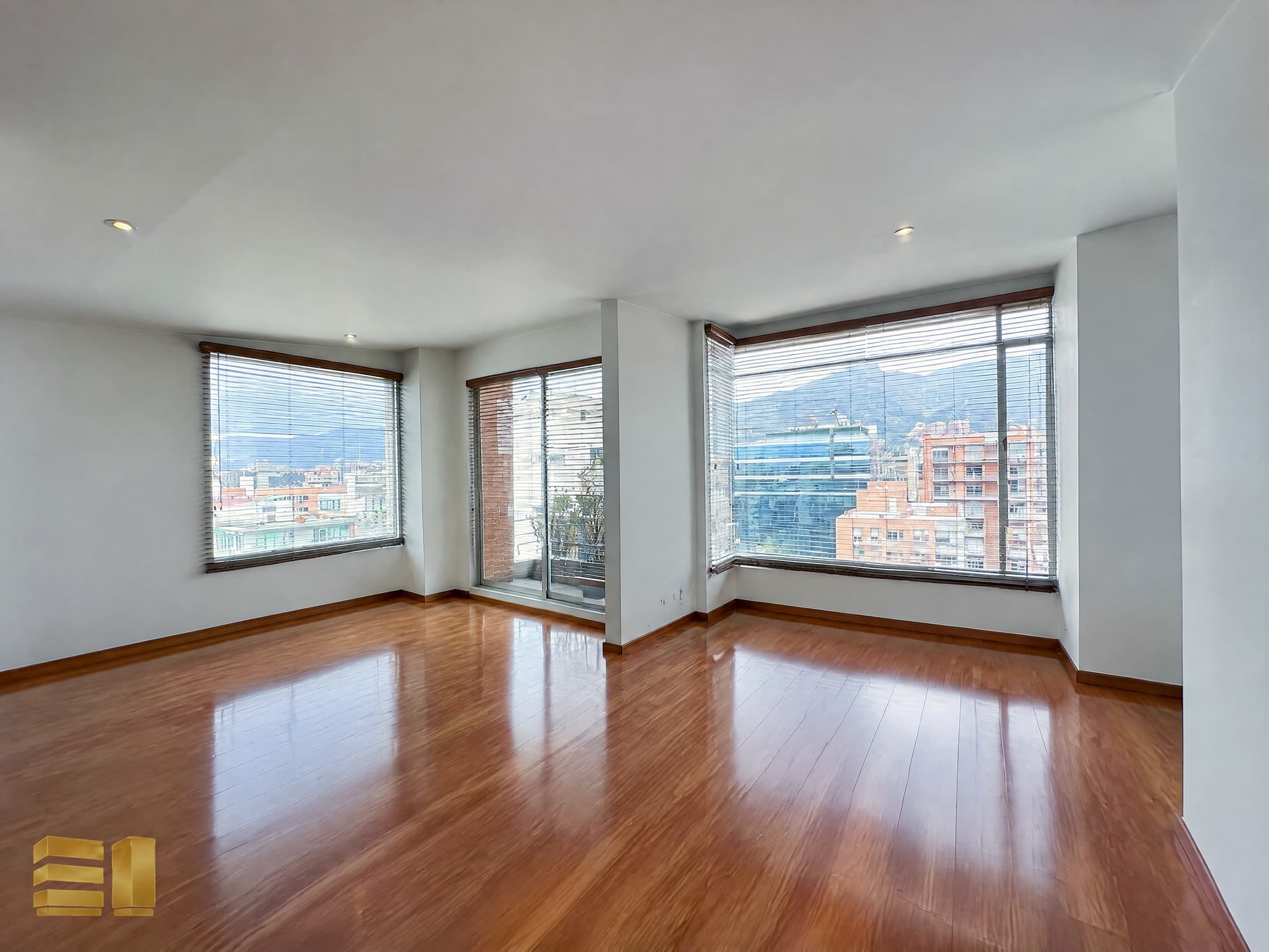 Penthouse en venta, Bogotá, El Virrey — imagen 1, sin amoblar (generado con IA)