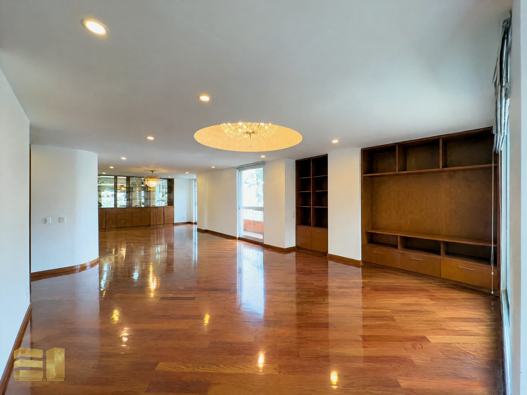 Penthouse en venta, Bogotá, Santa Bárbara — imagen 1, sin amoblar (generado con IA)